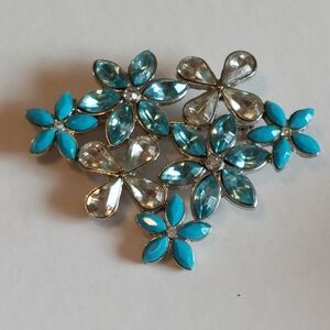 Vintage Napier Turquoise Clear Rhinestone Flower Cluster Summer Spring Brooch